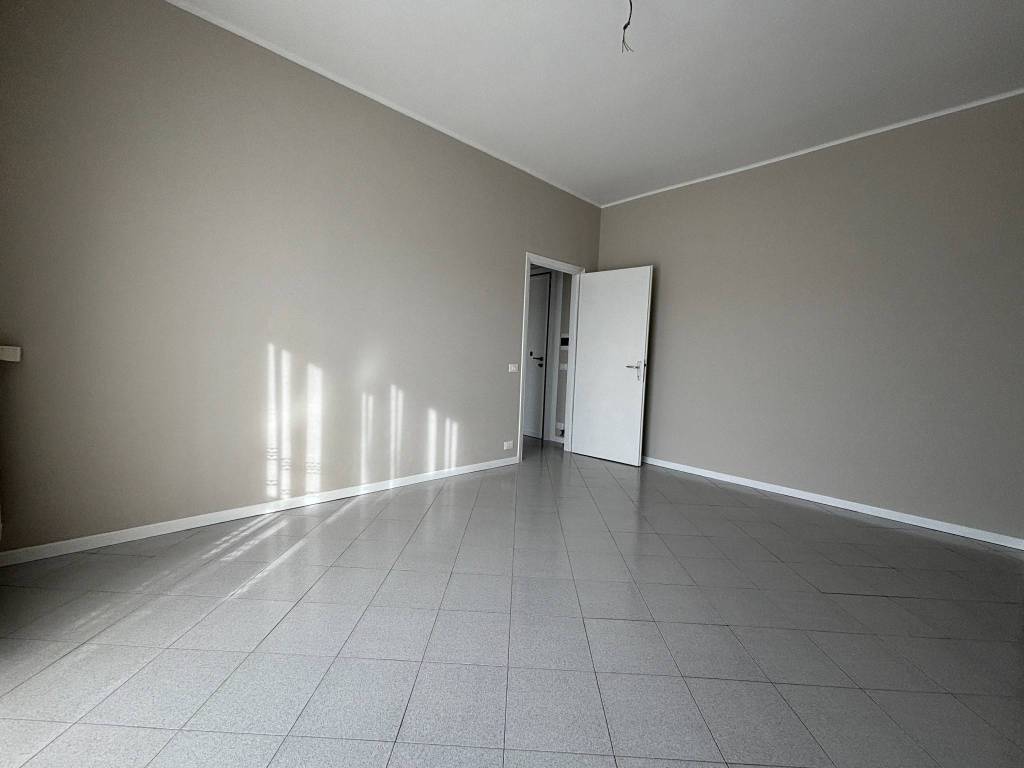Appartamento a Verbania in Via Volturno - Foto 2
