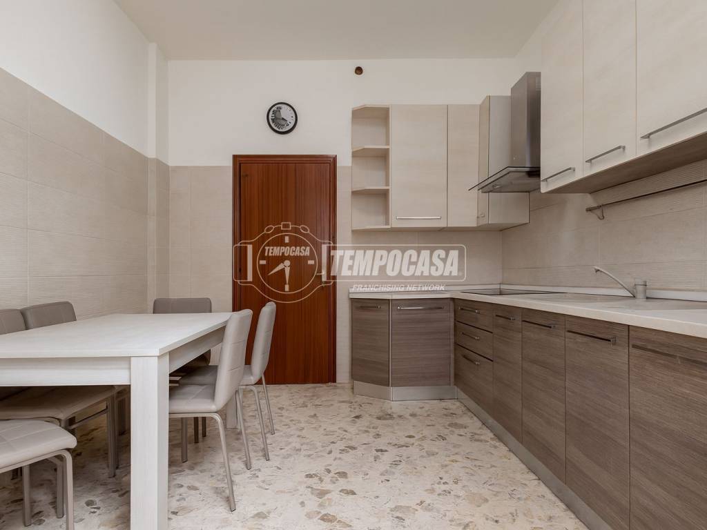 Appartamento a Turi in Via San Pompilio Maria Pirrotti - Foto 4