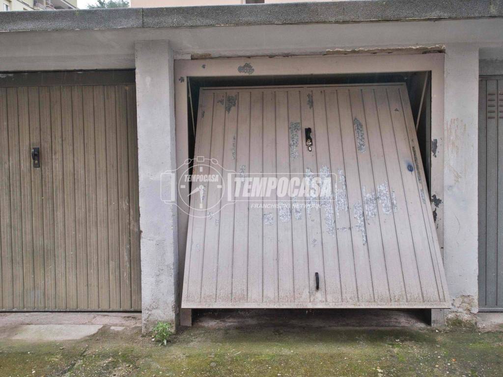 Box / garage a Novara in Viale Giulio Cesare - Foto 2