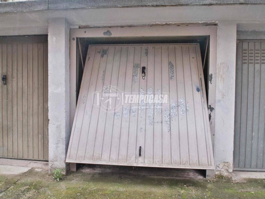 Box / garage a Novara in Viale Giulio Cesare - Foto 4