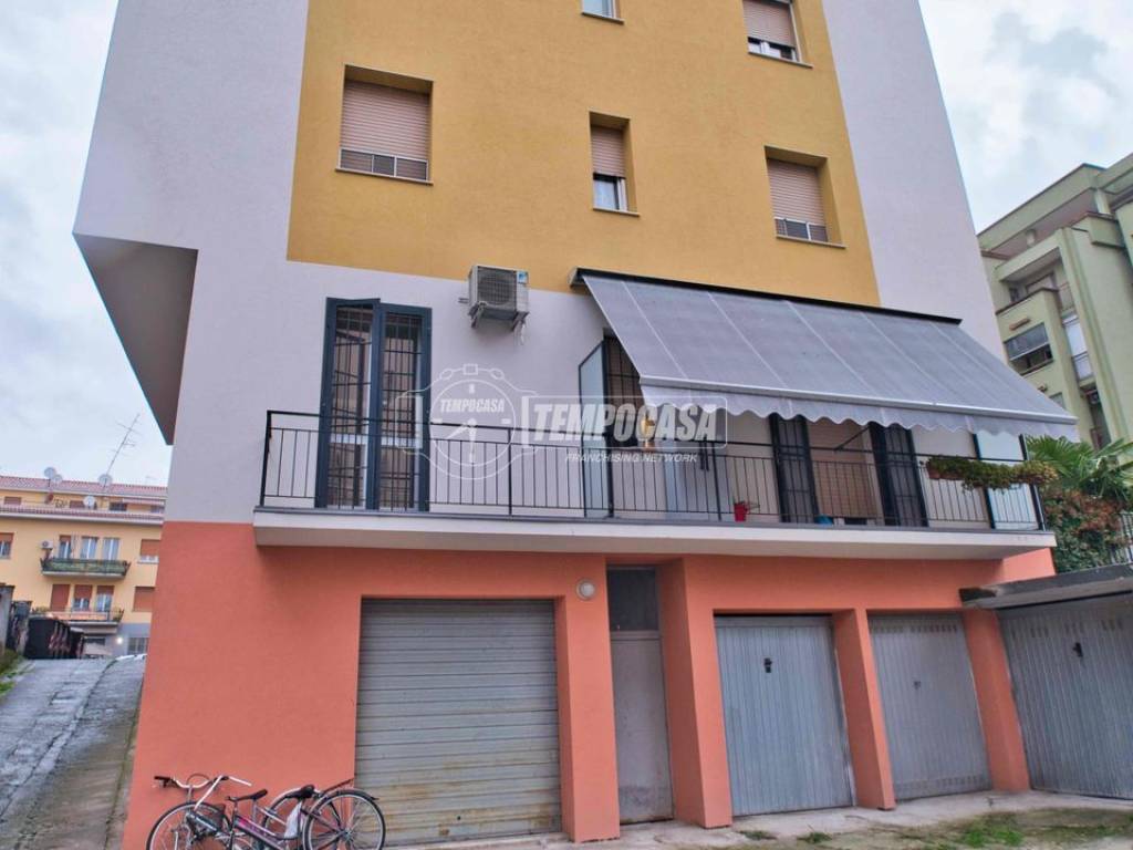 Box / garage a Novara in Viale Giulio Cesare - Foto 5