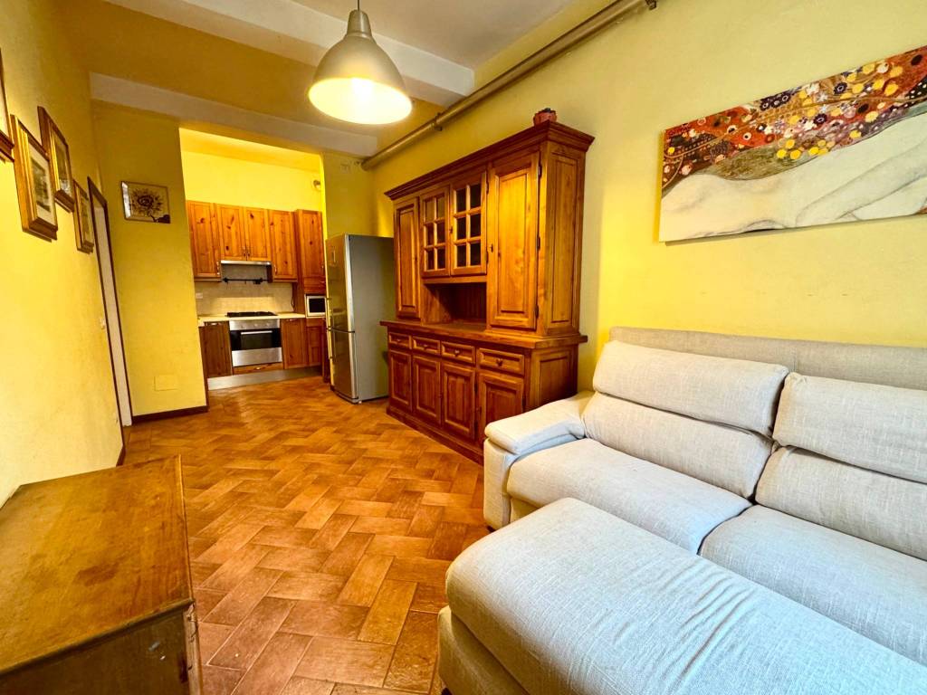 Appartamento a Montevarchi in Via Roma - Foto 3