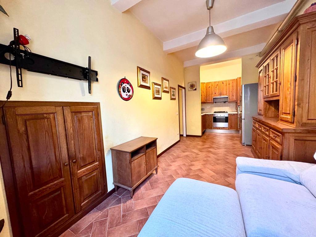 Appartamento a Montevarchi in Via Roma - Foto 4