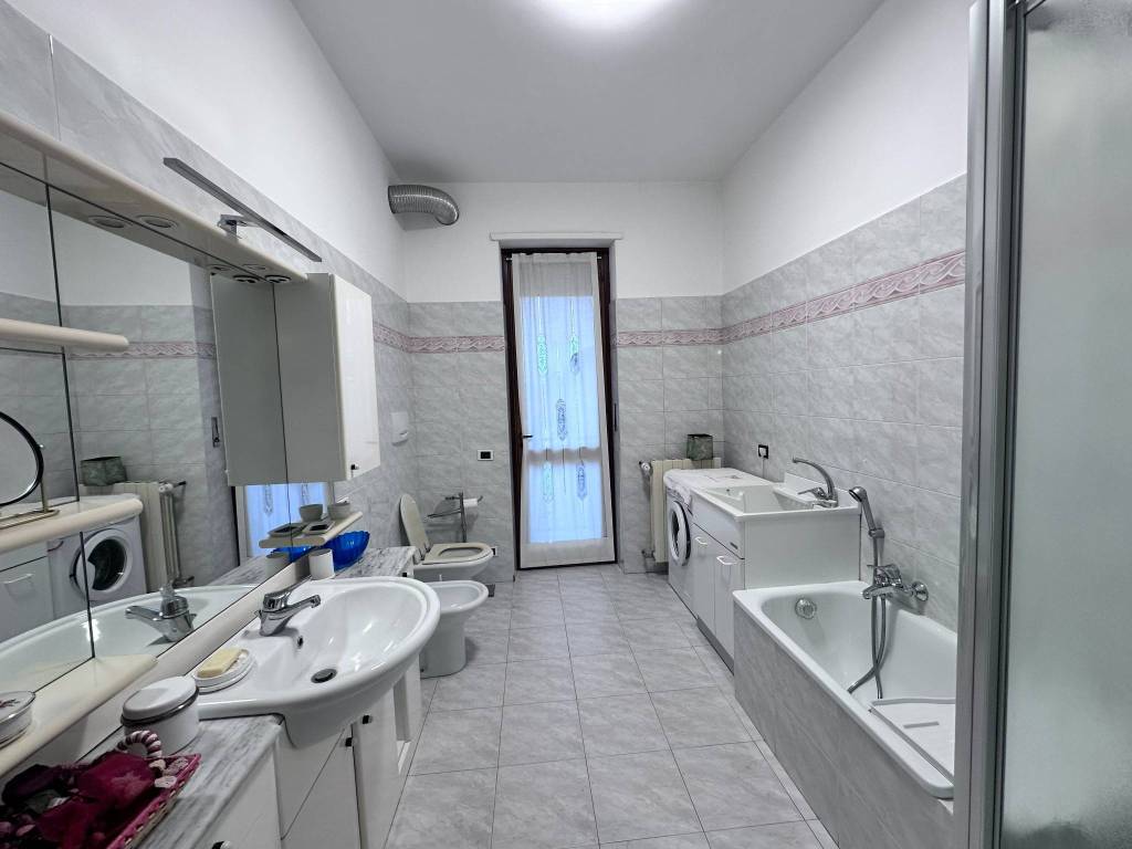 Appartamento a Alba in Corso Langhe, 12 - Foto 5