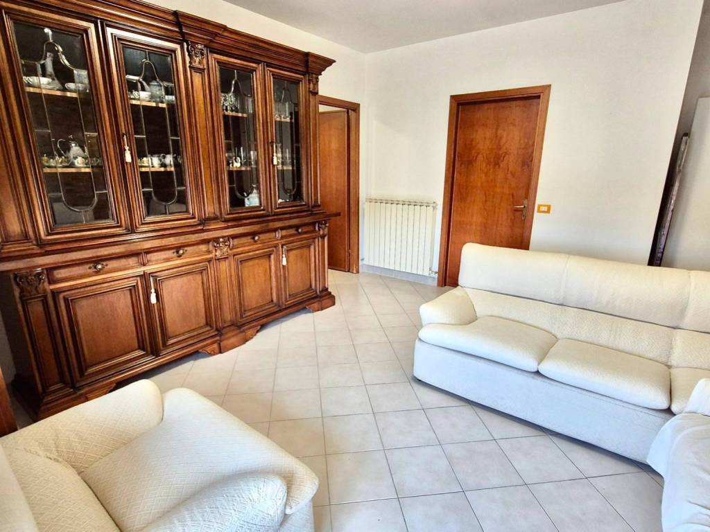 Appartamento a Montevarchi in Via Leona - Foto 2