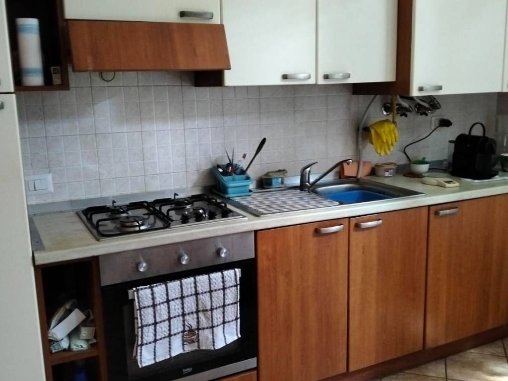 Appartamento a Cadrezzate con osmate in Via Mario Vallerini - Foto 3