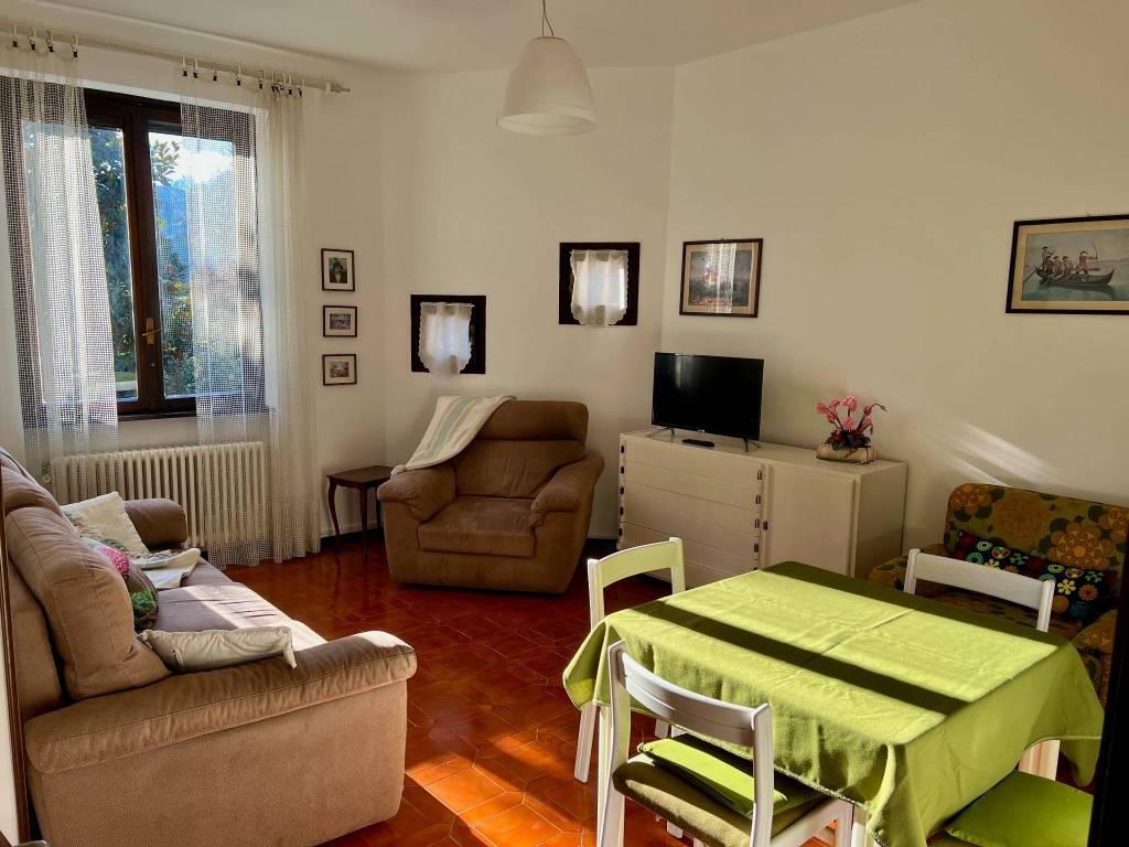 Appartamento a Meina in Via Sempione, 152 - Foto 2