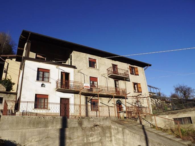 Casa indipendente a Val brembilla in Via Berbenno, 13 - Foto 2