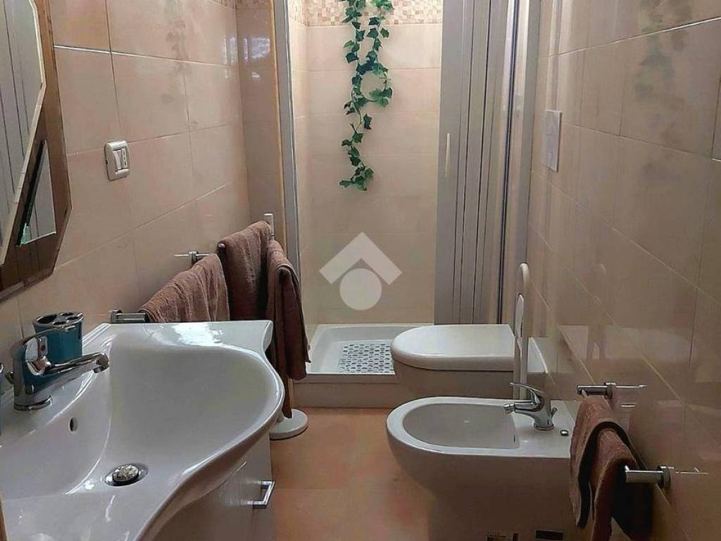 Appartamento a Reggio calabria in Via Caulonia, 8 - Foto 4