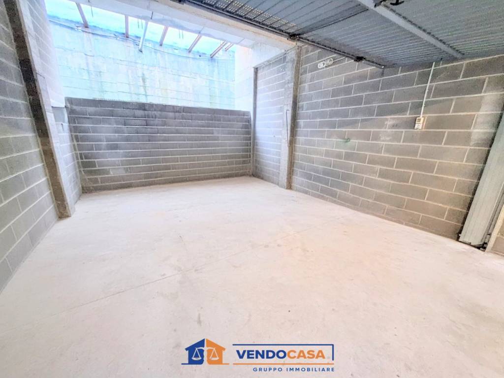 Box / garage a Loano in Via Monte Pasubio - Foto 2