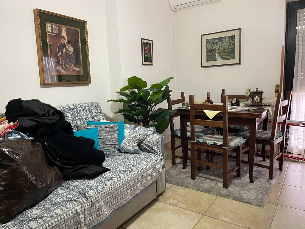 Appartamento a Sesto calende in Via dell'Olmo - Foto 3
