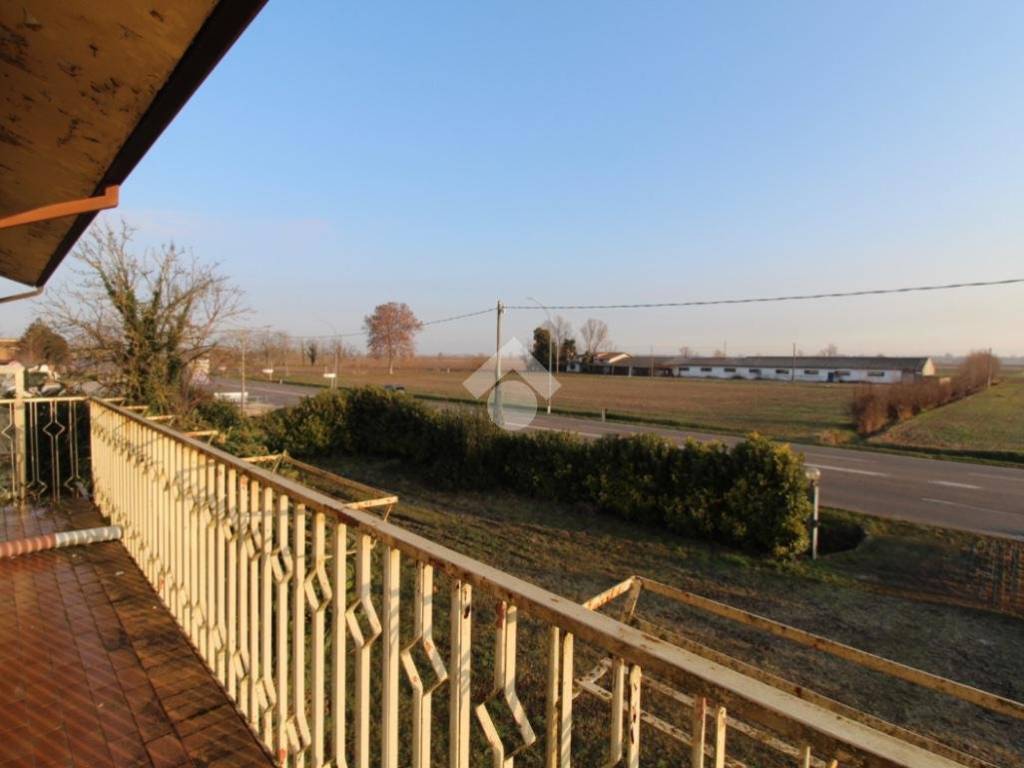 Villa a Latisana in Via Lignano Nord, 136 - Foto 2