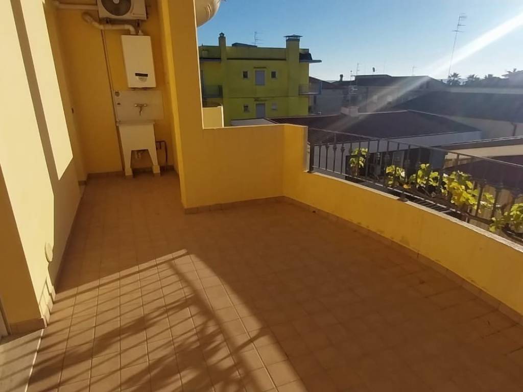 Appartamento a Tortoreto in Via Edmondo De Amicis - Foto 2