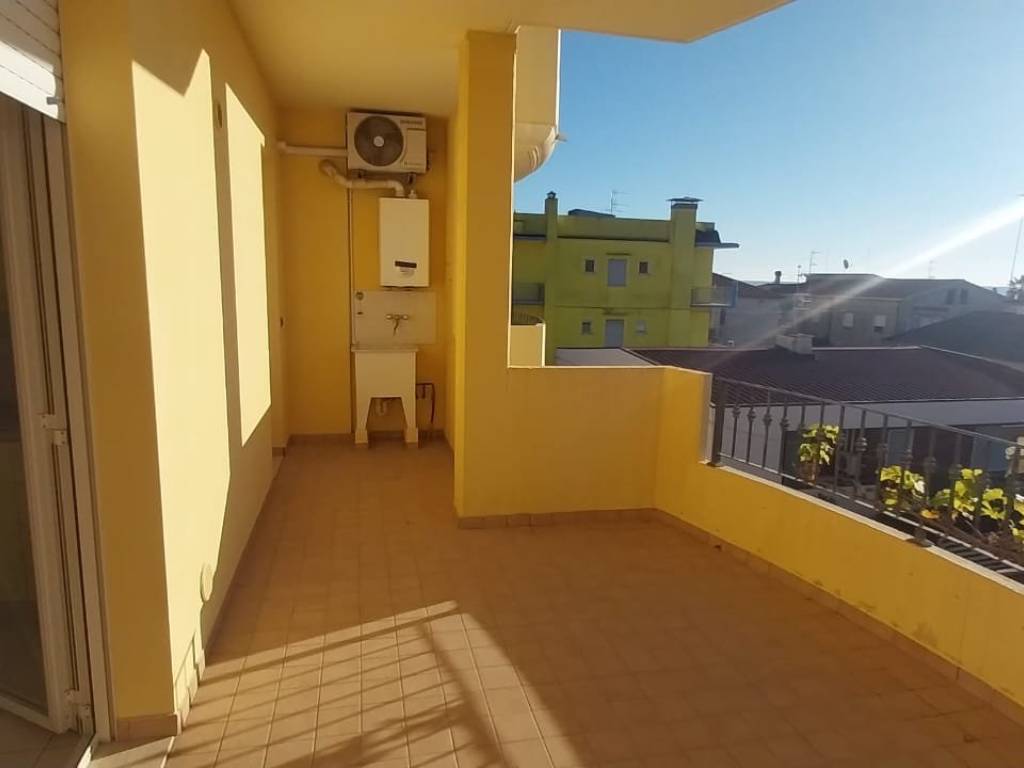 Appartamento a Tortoreto in Via Edmondo De Amicis - Foto 3