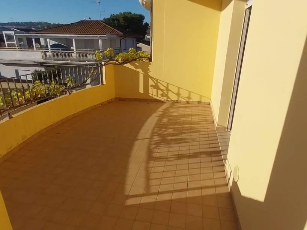 Appartamento a Tortoreto in Via Edmondo De Amicis - Foto 5
