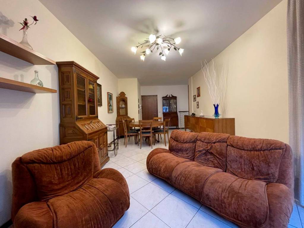 Appartamento a Sondrio in Via Mazzini - Foto 2