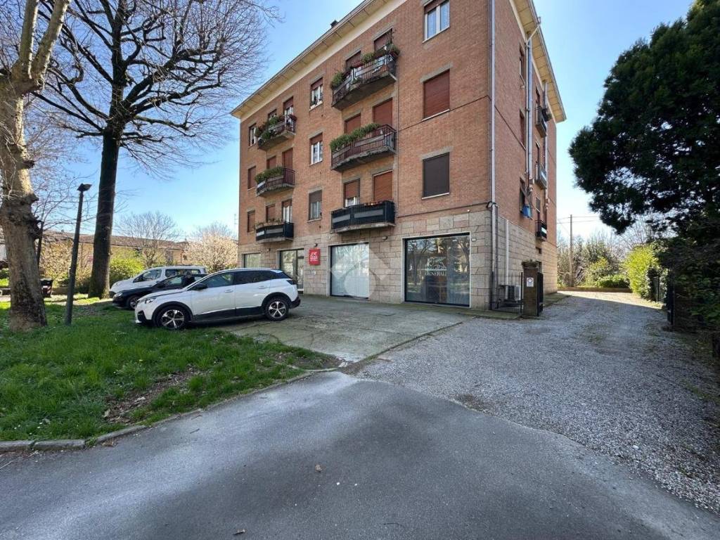Appartamento a Castelnovo di sotto in Viale Dante Alighieri, 11 - Foto 2