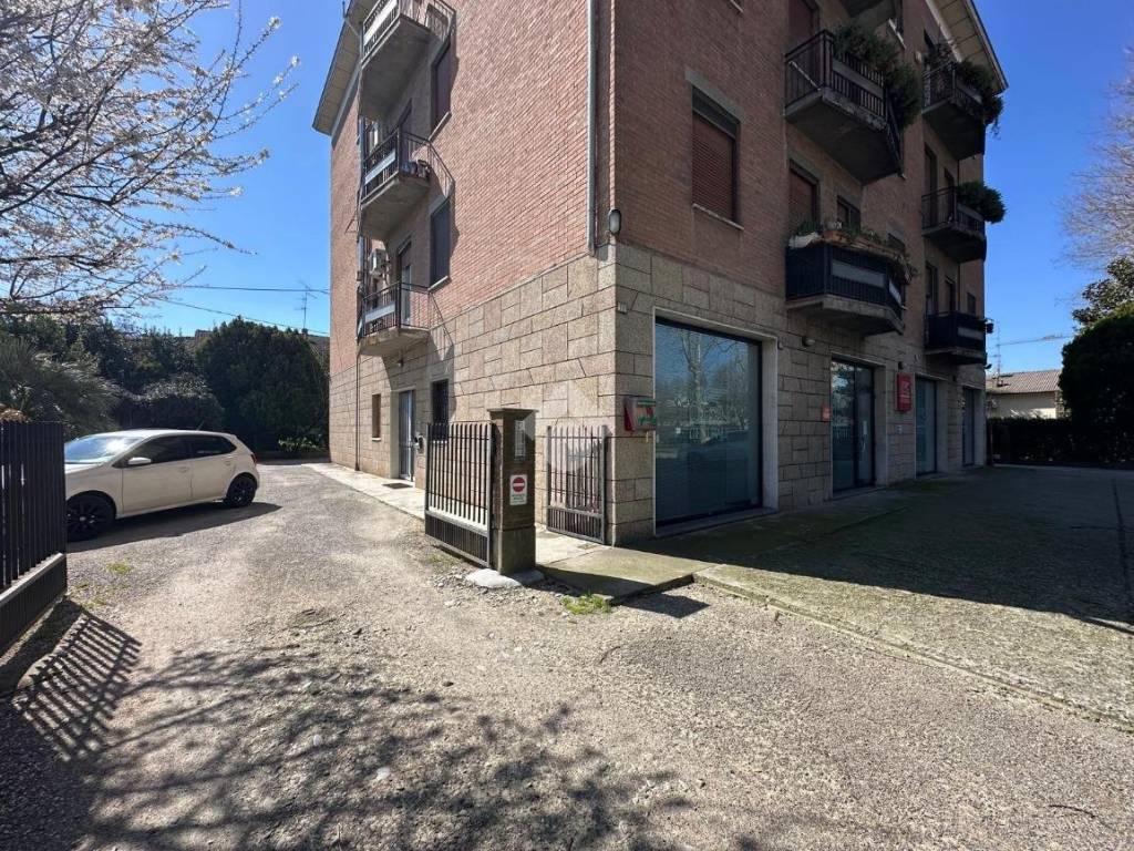 Appartamento a Castelnovo di sotto in Viale Dante Alighieri, 11 - Foto 4