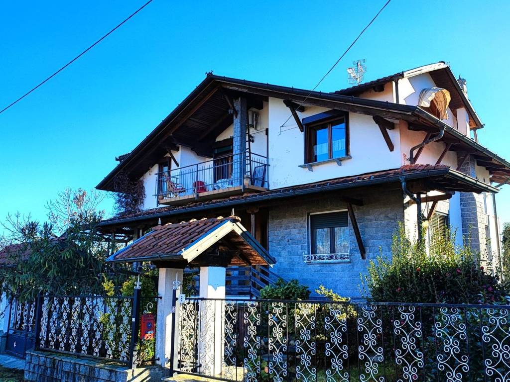 Villa a Gaglianico in Via 25 Aprile - Foto 5