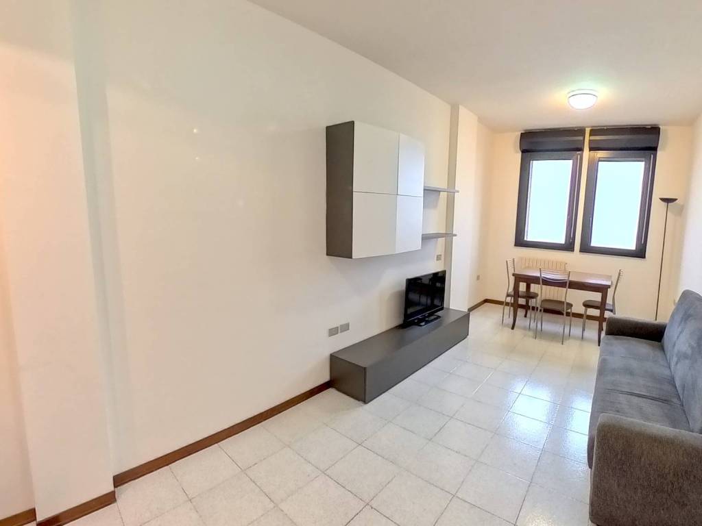 Appartamento a Reggio emilia in Via Achille Peri - Foto 2