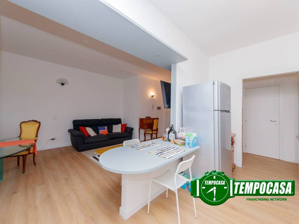 Appartamento a Cesano boscone in Via Raffaello Sanzio - Foto 5
