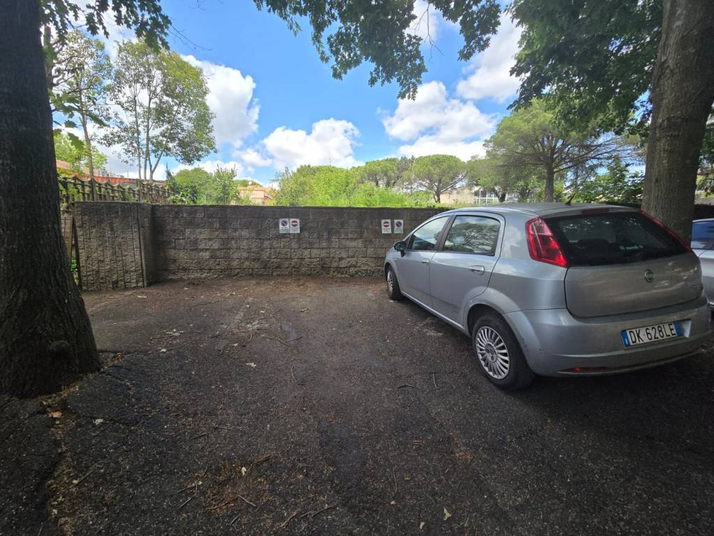 Box / garage a Bracciano in Via Principe di Napoli, 202 - Foto 4