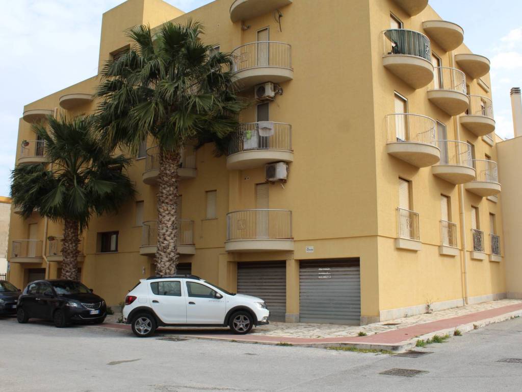 Appartamento a Trapani in Via Canonico Vito Pappalardo - Foto 2