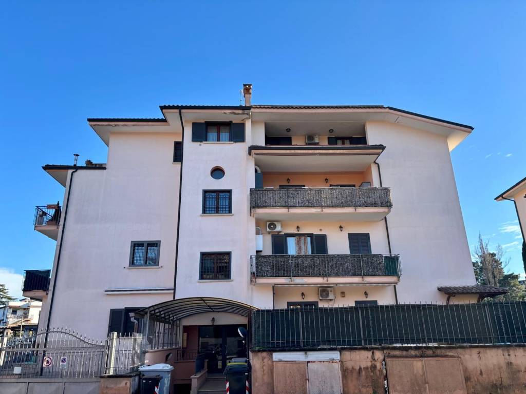 Appartamento a Mentana in Via Ruggero Leoncavallo - Foto 3