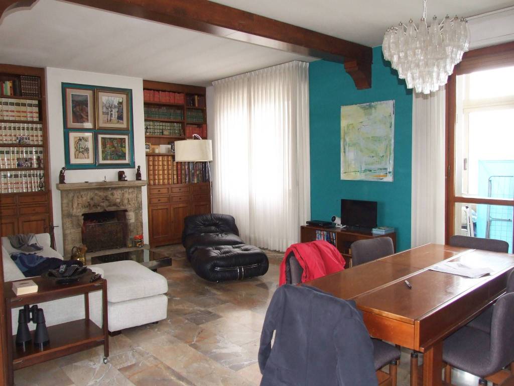 Appartamento a Prato in Via Francesco Petrarca - Foto 4