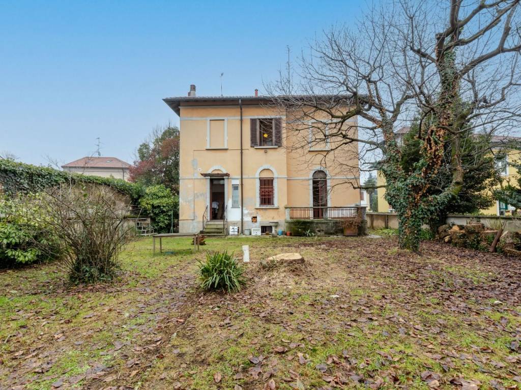Villa a Tradate in Via Zini, 9 - Foto 5