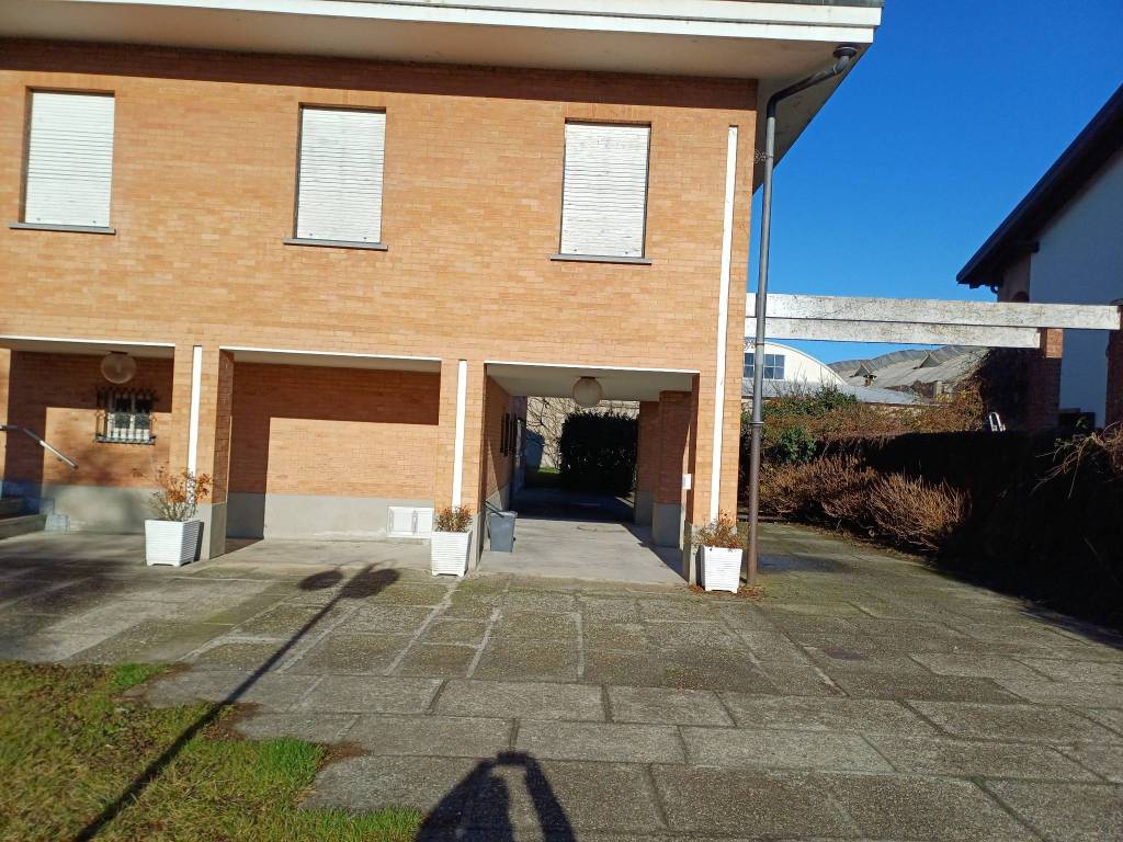 Villa a Crescentino in Via Michelangelo - Foto 3