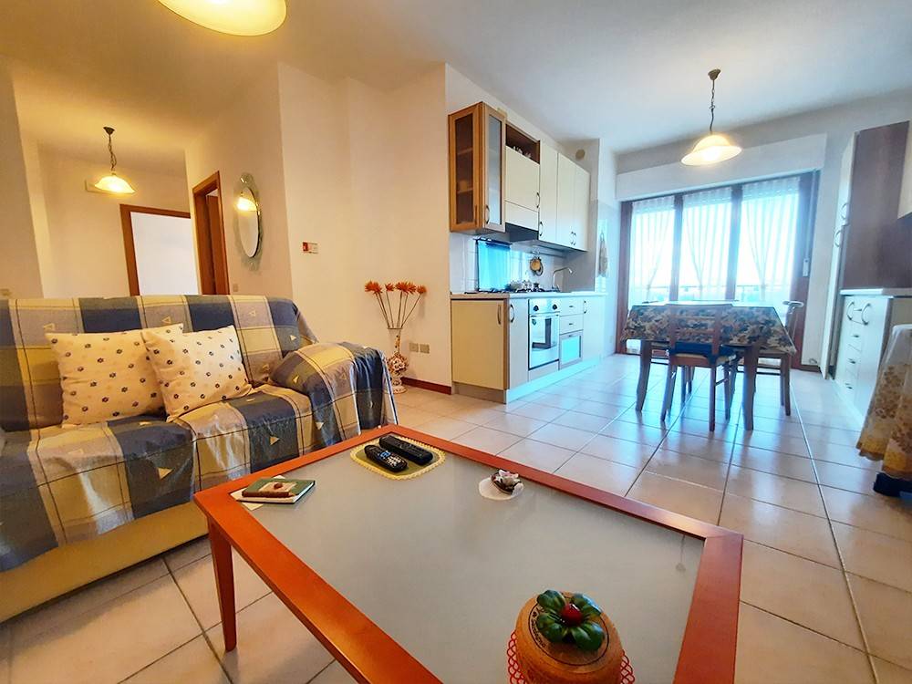 Appartamento a Alba adriatica in Via delle Gardenie, 7 - Foto 2