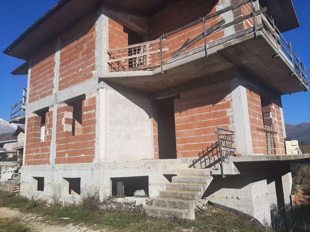 Villa a Avezzano in Via Renato Fucini - Foto 4