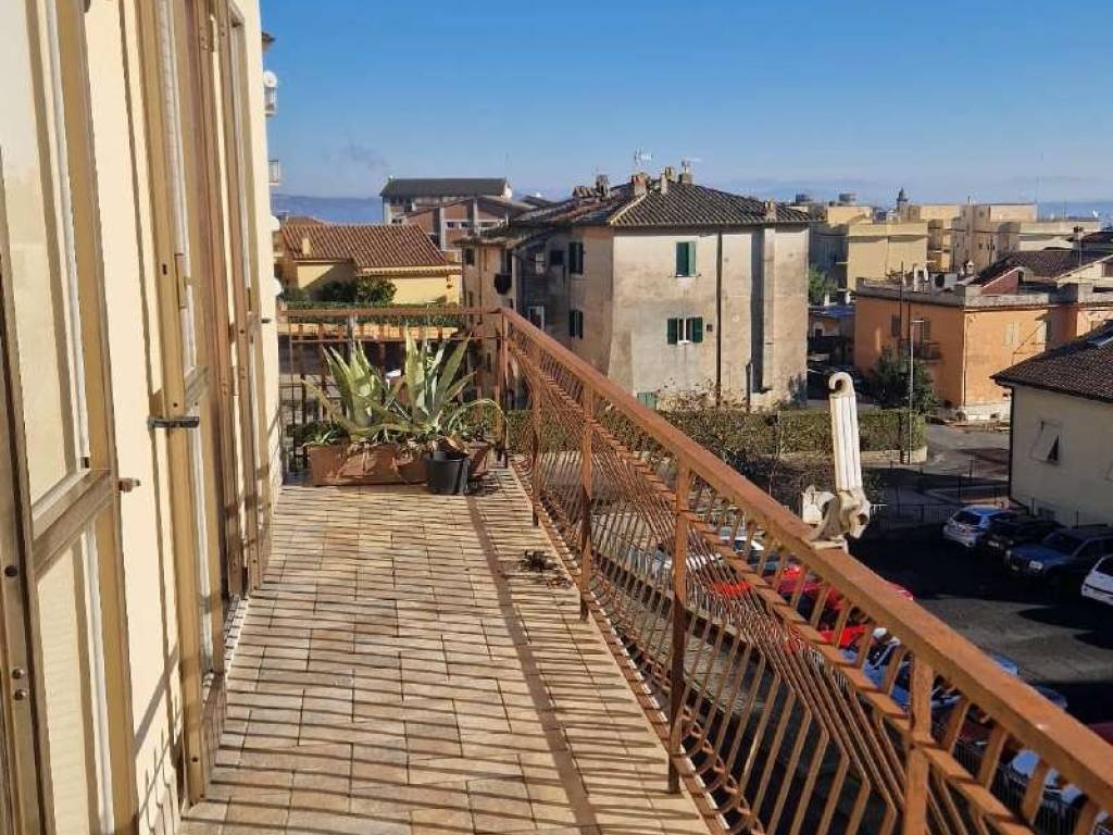 Appartamento a Bracciano in via Isonzo 12 - Foto 3