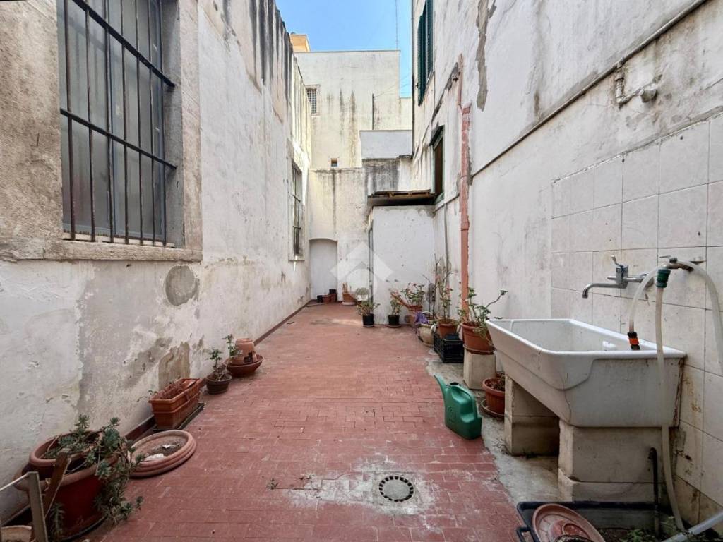 Box / garage a Bitonto in Via Castelfidardo, 71 - Foto 4