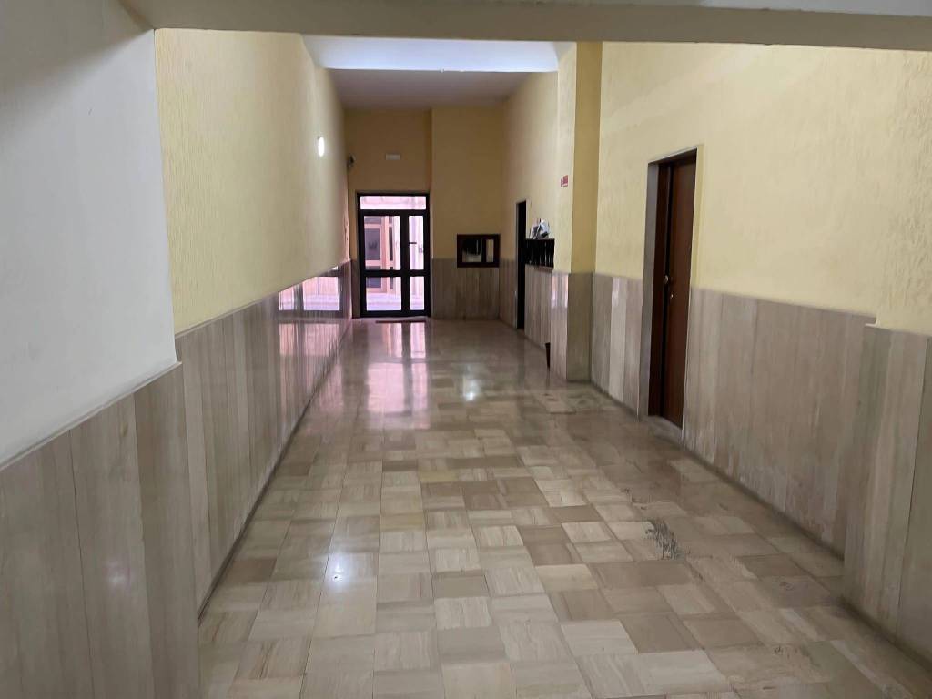 Appartamento a Brindisi in Via Martiri delle Fosse Ardeatine - Foto 3