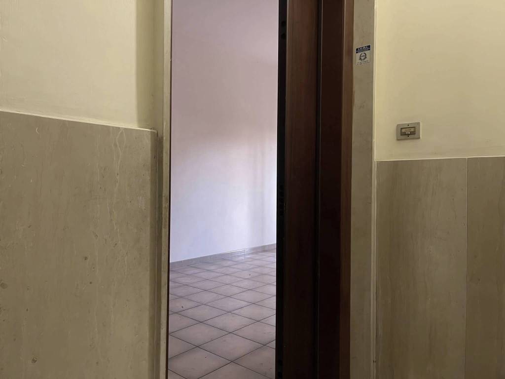 Appartamento a Brindisi in Via Martiri delle Fosse Ardeatine - Foto 5