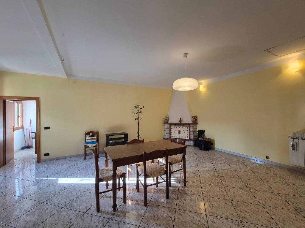 Casa indipendente a Quarrata in Via Statale - Foto 4
