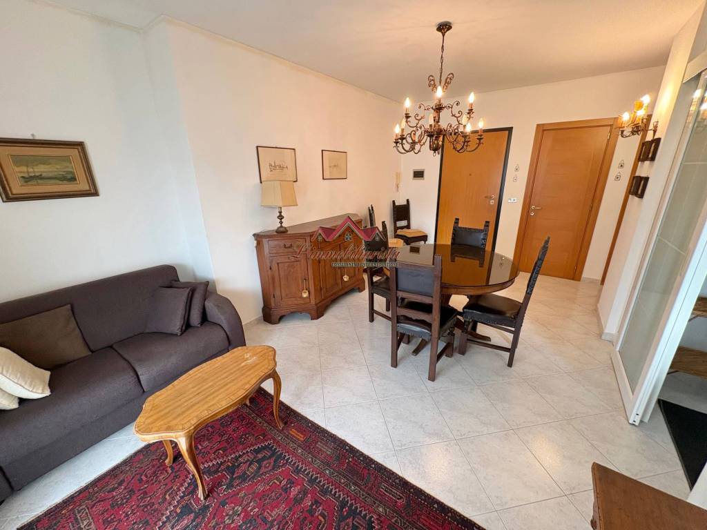 Appartamento a Valenzano in Via Giuseppe Tatarella - Foto 3