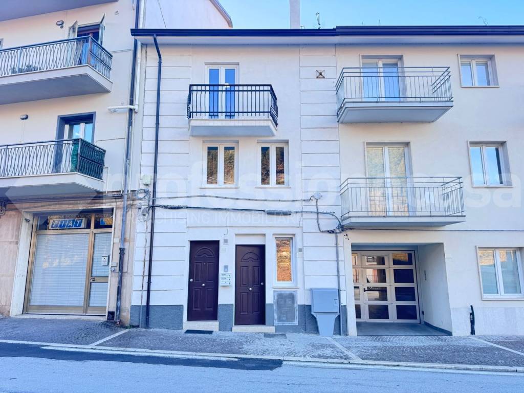 Appartamento a Castel di sangro in Via Cavalieri di Malta, 39 - Foto 3