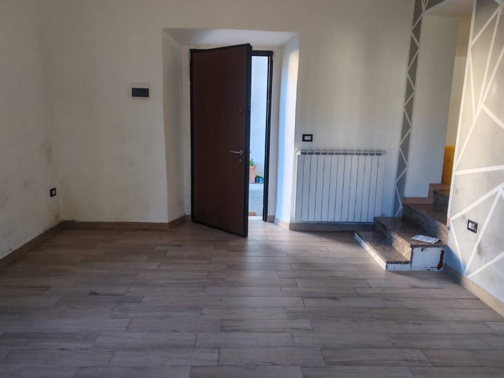 Appartamento a Casatenovo in Via Don C. Buttafava, 28 - Foto 2