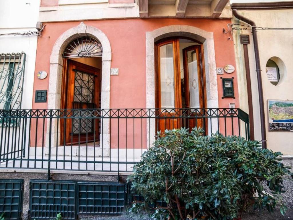 Casa indipendente a Taormina in Via Iallia Bassia, 23 - Foto 4