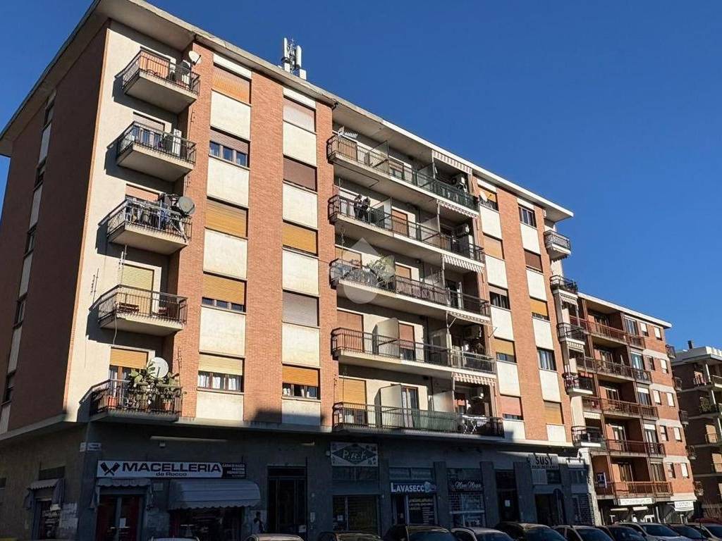 Appartamento a Rivoli in Corso Francia, 133 - Foto 2