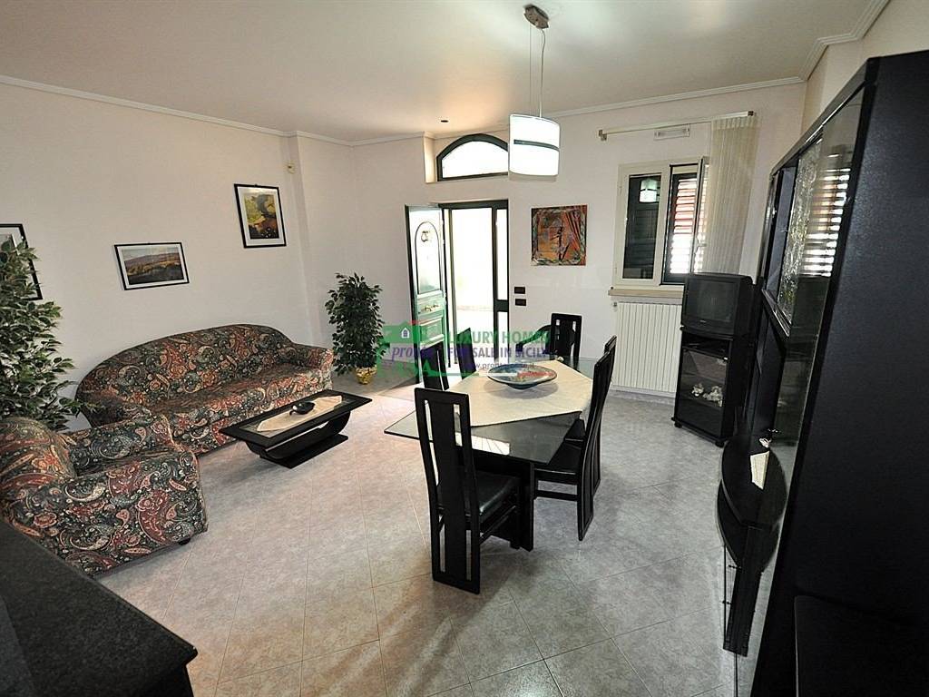 Casa indipendente a Ragusa in VIA MICHELE PENNAVARIA - Foto 2