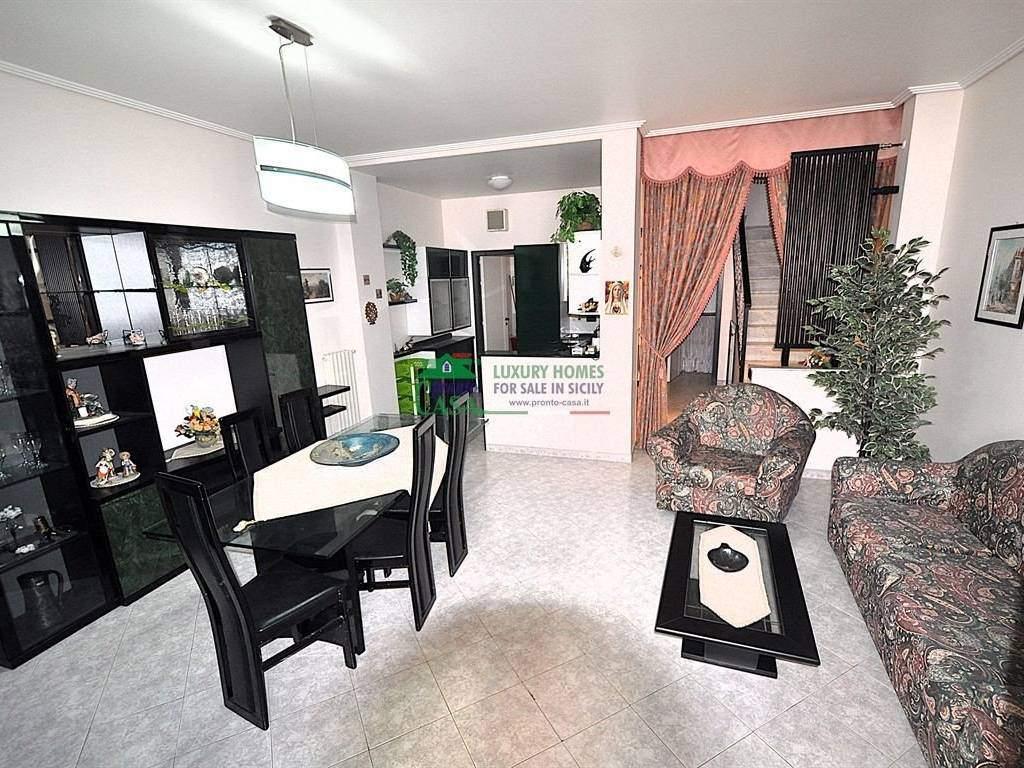 Casa indipendente a Ragusa in VIA MICHELE PENNAVARIA - Foto 4