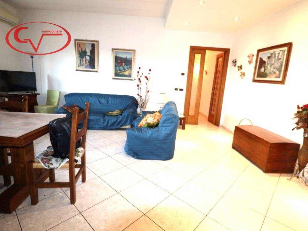 Appartamento a Montevarchi in Via Vincenzo Bellini - Foto 3