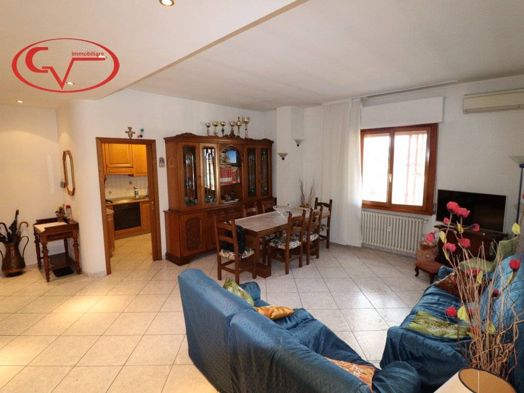 Appartamento a Montevarchi in Via Vincenzo Bellini - Foto 5