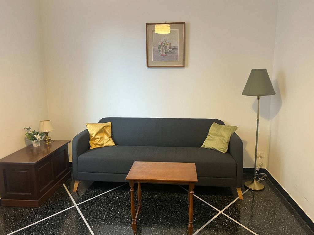 Appartamento a Genova in Via Lorenzo Ghiglini, 2 - Foto 2