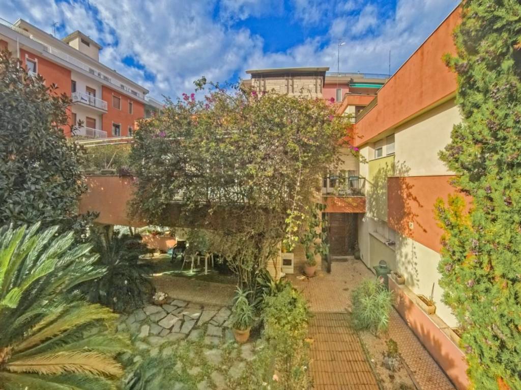 Villa a Borghetto santo spirito in via Dante, 1 - Foto 2