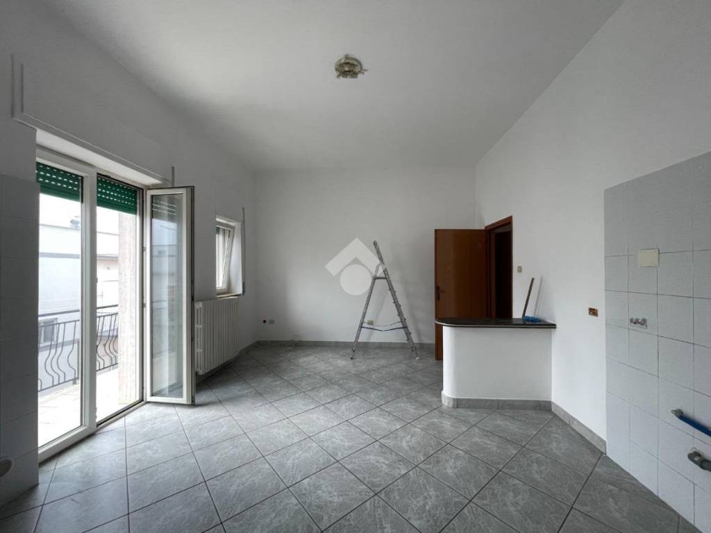 Appartamento a Ceglie messapica in Via Premuda - Foto 2